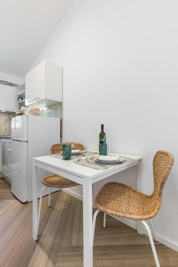 Luxury Apartment Silvana With Beautiful Garden Split Extérieur photo