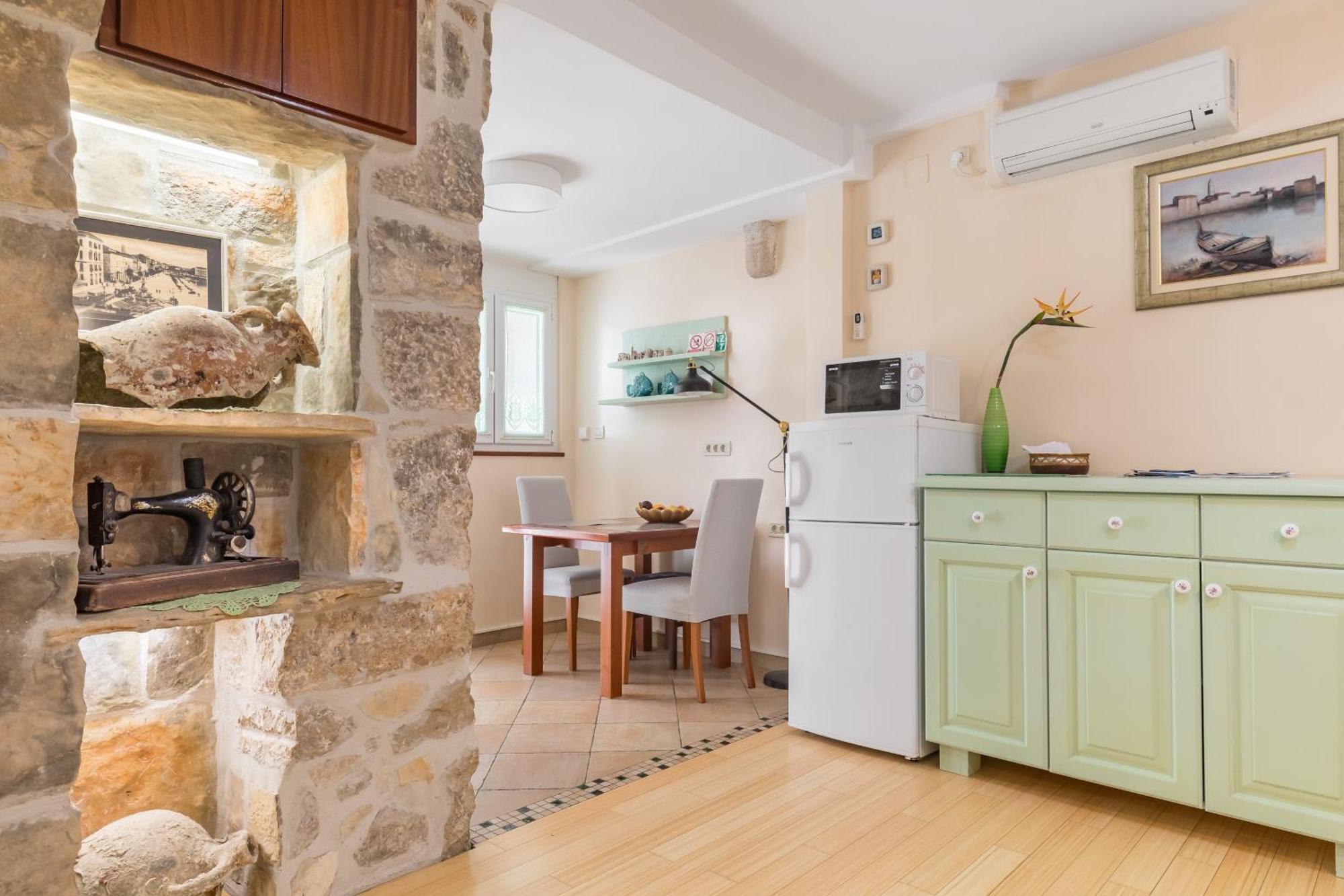 Luxury Apartment Silvana With Beautiful Garden Split Extérieur photo